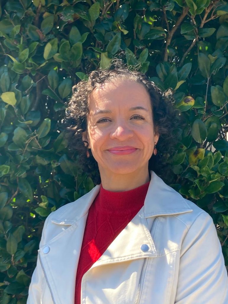 Claudia Gonzalez Lenguage Facilitator